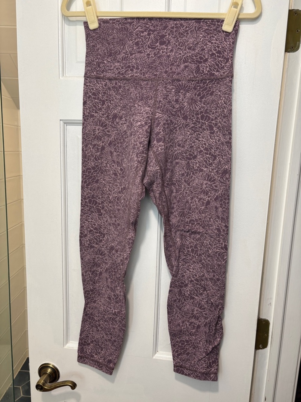 Vintage lululemon athletica Women's Dusty Plum Floral Line Print Leggings